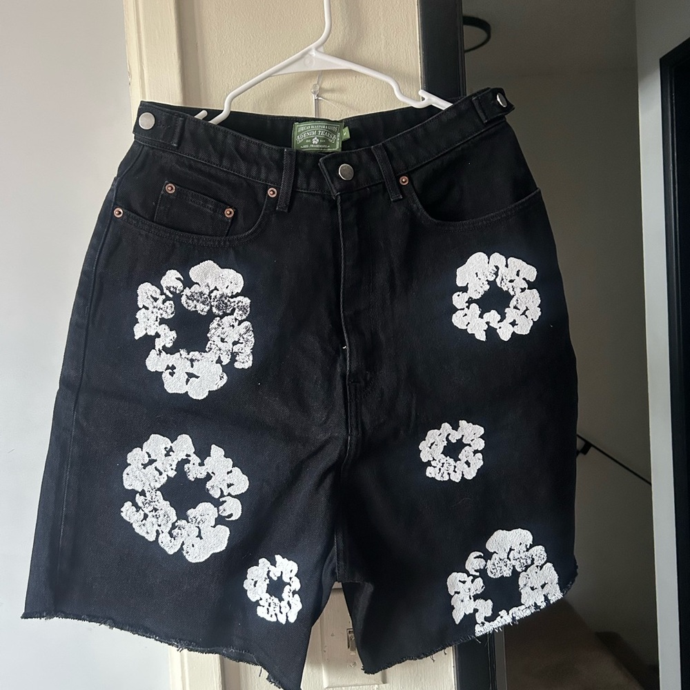 Black Floral men’s Shorts